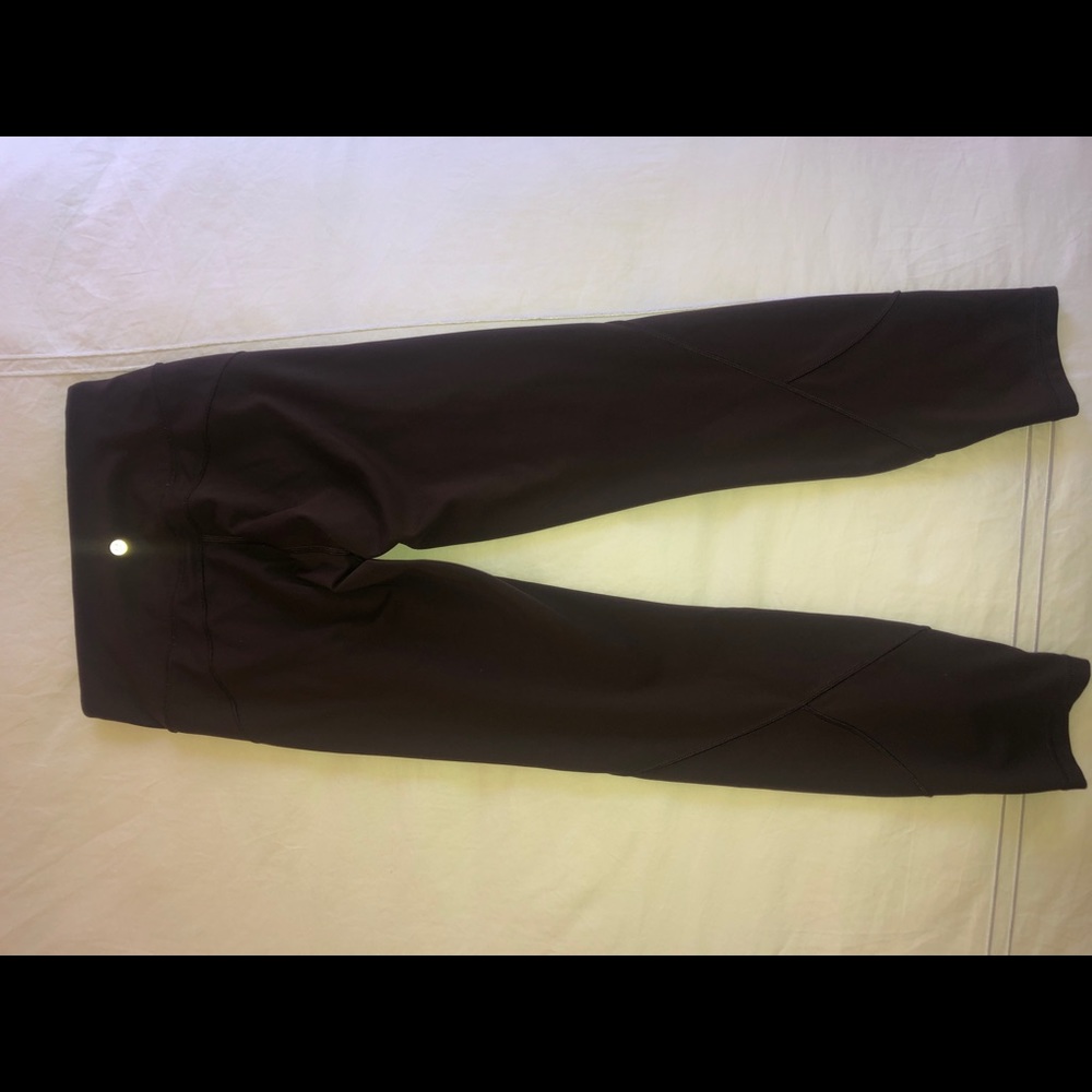 Lululemon In Movement Pant 28” Garnet leggings